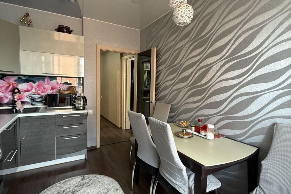 Продаётся 3-комнатная квартира, 65.2 м²