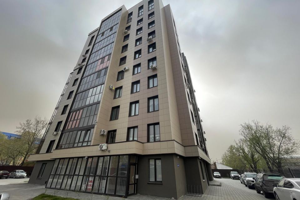 Продаётся 5-комнатная квартира, 170 м²