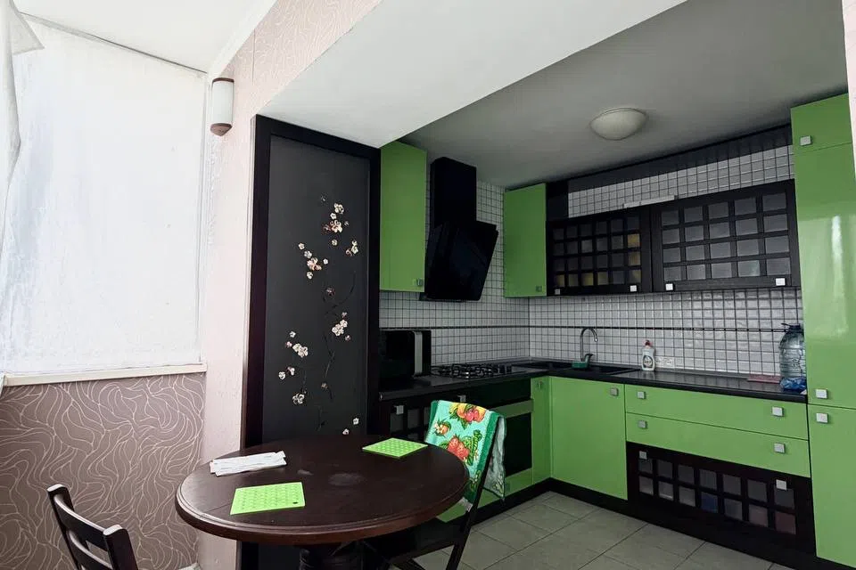 Продаётся 3-комнатная квартира, 72 м²