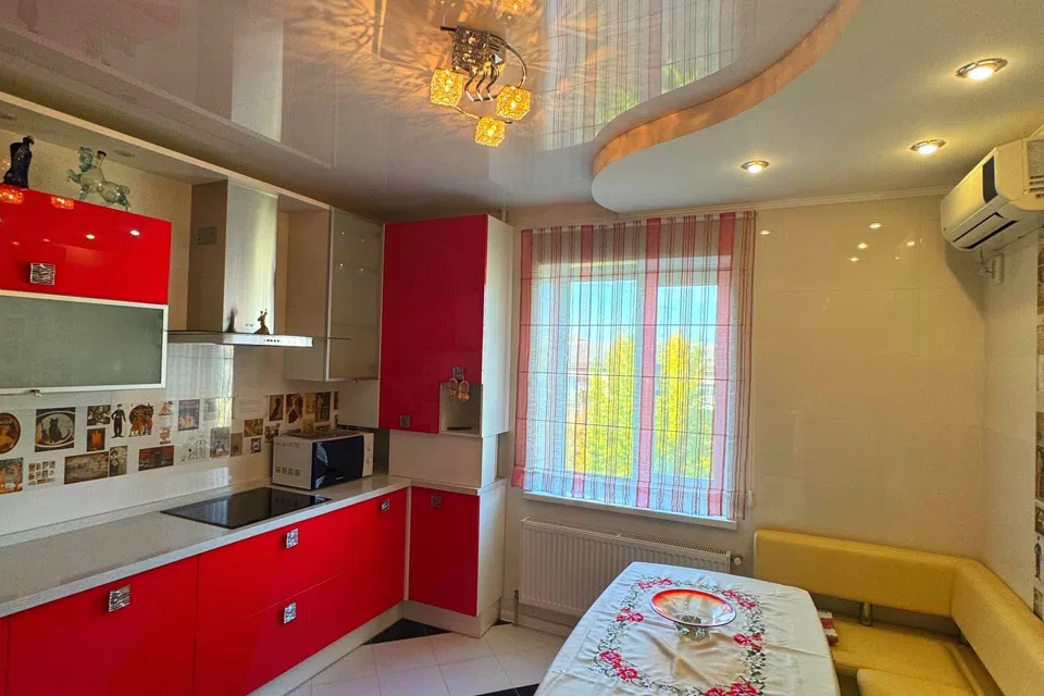 Продаётся 2-комнатная квартира, 70.5 м²