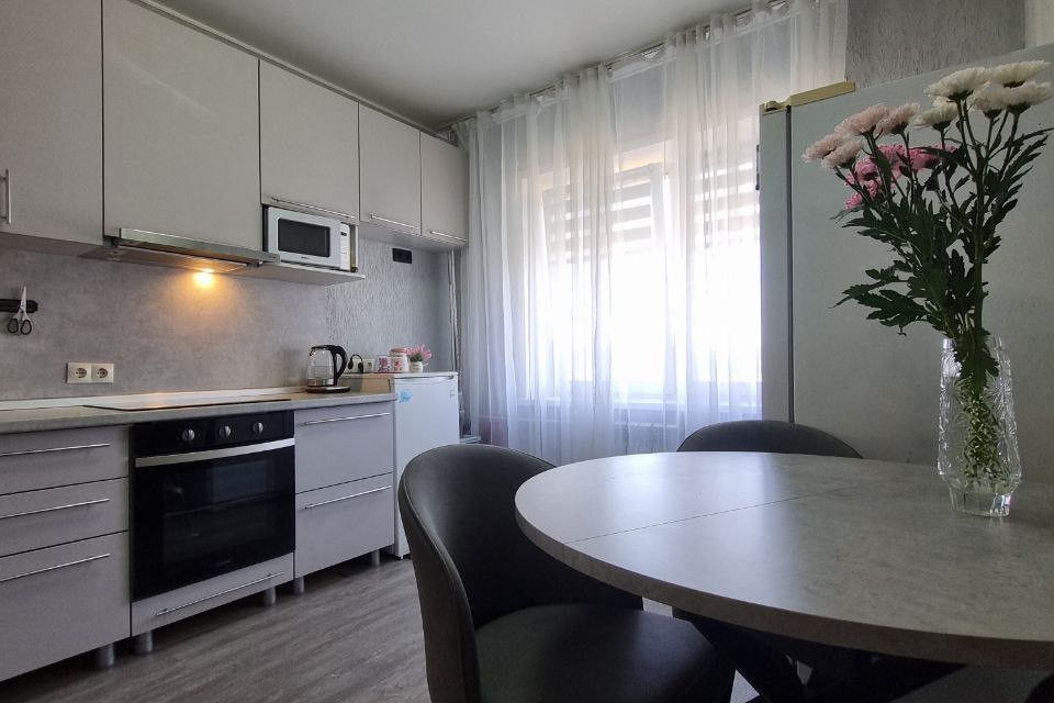 Продаётся 3-комнатная квартира, 70.2 м²