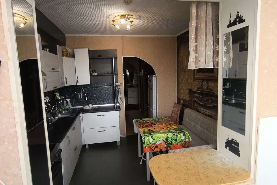 Продаётся 1-комнатная квартира, 41.7 м²