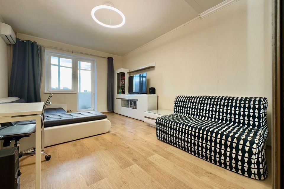 Продаётся 1-комнатная квартира, 39 м²