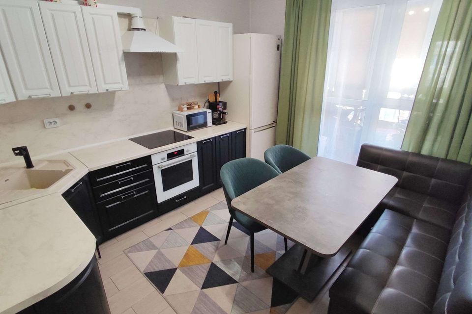 Продаётся 2-комнатная квартира, 58 м²