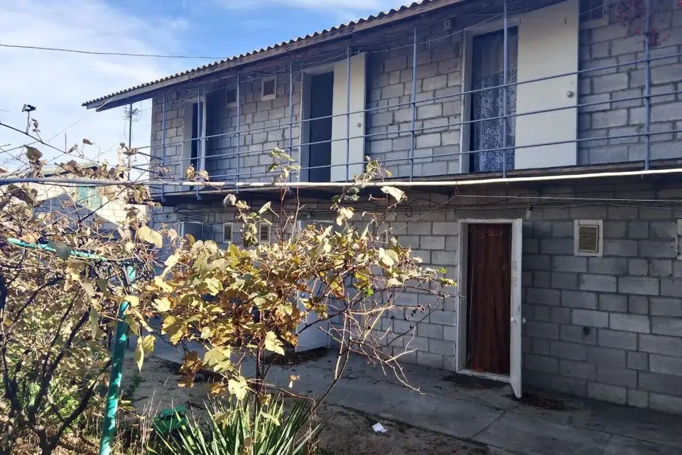 Продаётся 2-этажный дом, 750 м²