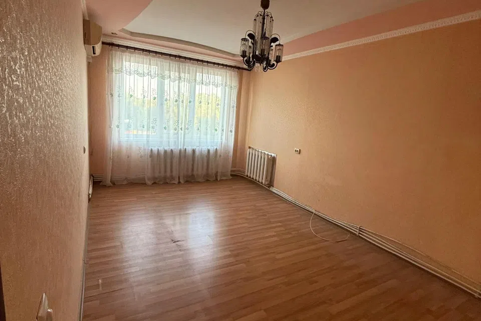Продаётся 3-комнатная квартира, 62.3 м²