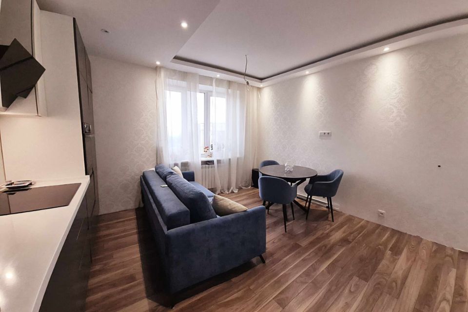 Продаётся 2-комнатная квартира, 60.9 м²
