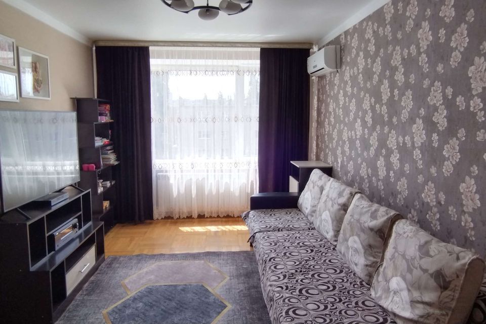 Продаётся 3-комнатная квартира, 63.1 м²