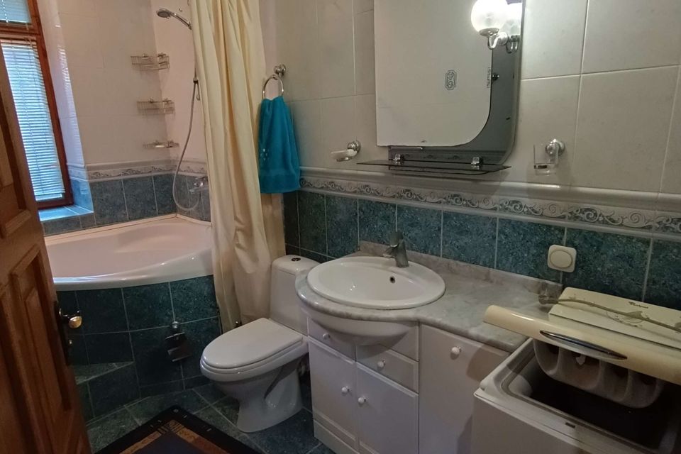 Сдаётся 3-комнатная квартира, 76 м²