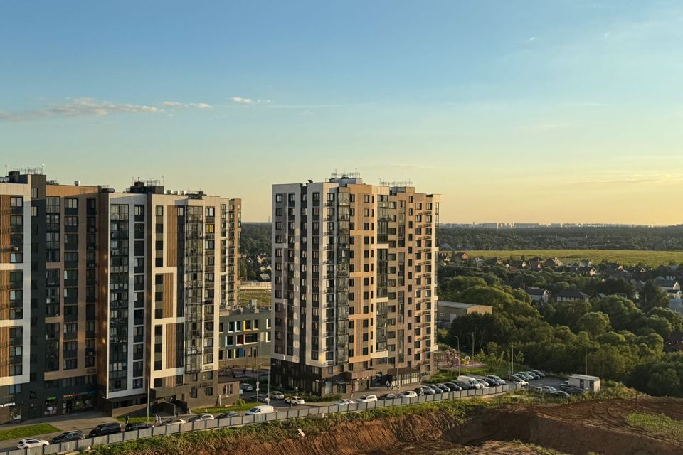 Продаётся 3-комнатная квартира, 105.1 м²