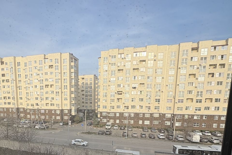 Продаётся 2-комнатная квартира, 55.6 м²