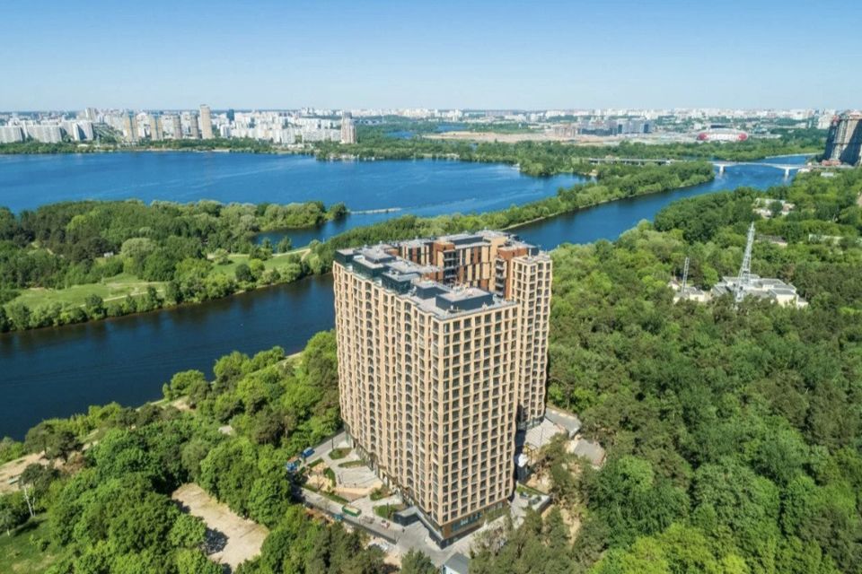 Продаётся 3-комнатная квартира, 104.7 м²