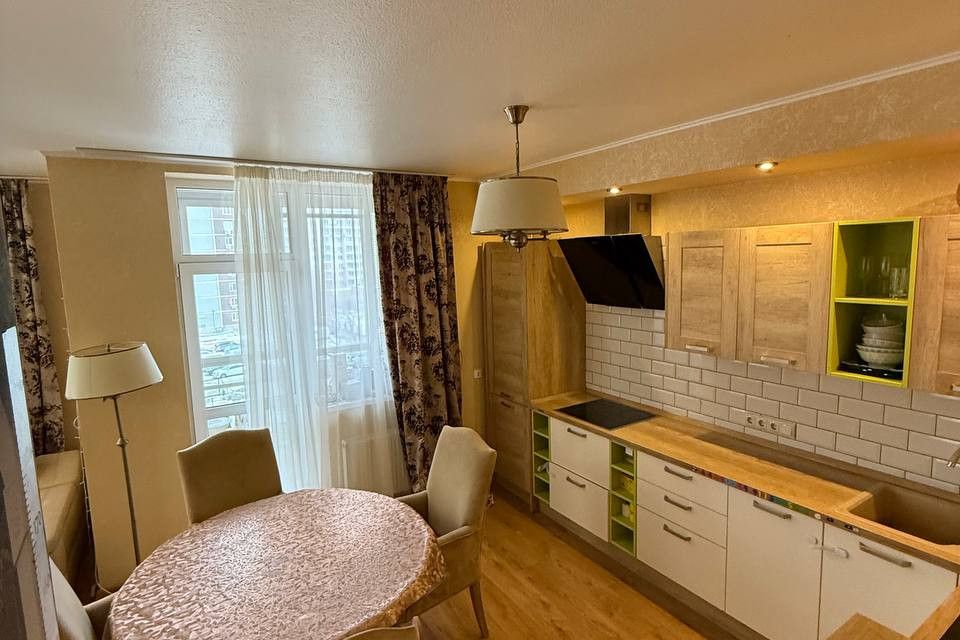 Продаётся 3-комнатная квартира, 92.9 м²