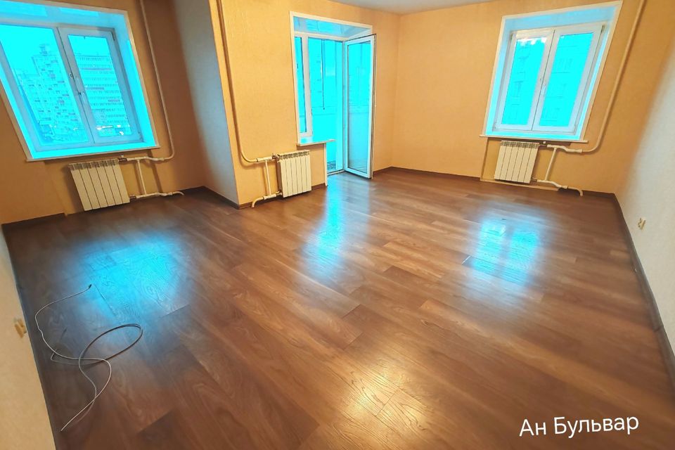 Продаётся 2-комнатная квартира, 55.6 м²