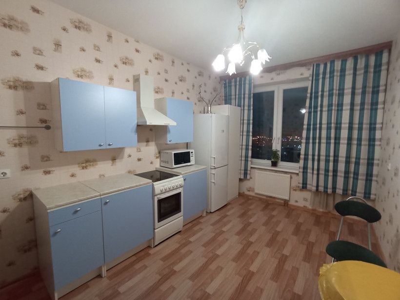 Продаётся 1-комнатная квартира, 41.8 м²