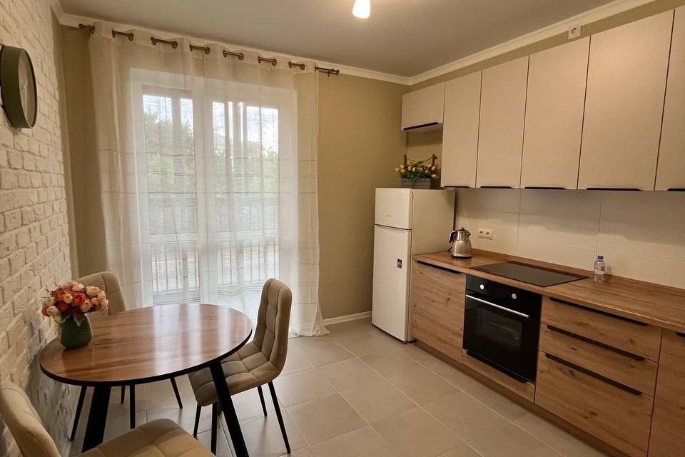 Продаётся 2-комнатная квартира, 60 м²