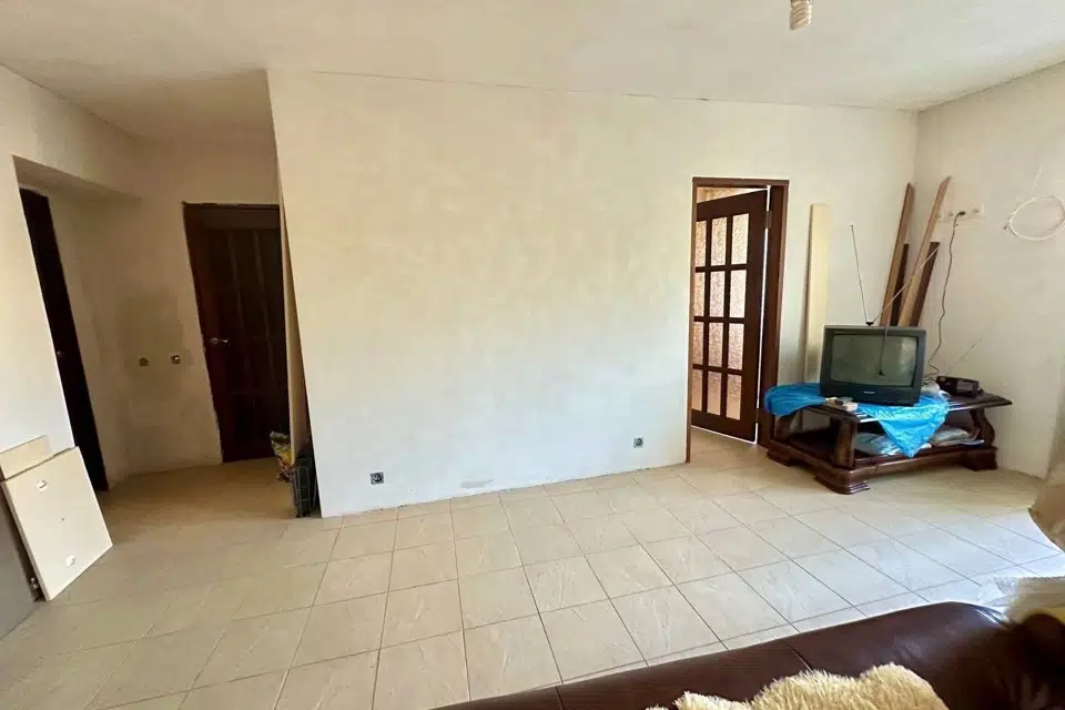 Продаётся 3-комнатная квартира, 57 м²