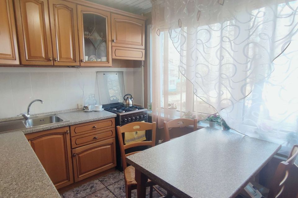 Продаётся 3-комнатная квартира, 67.9 м²