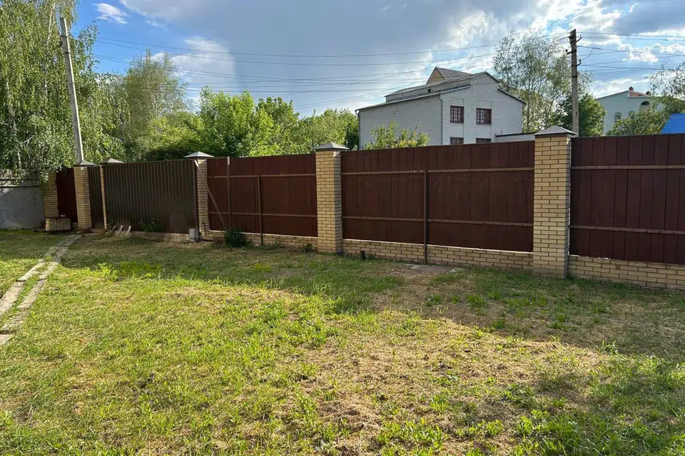 Продаётся 2-этажный дом, 200 м²