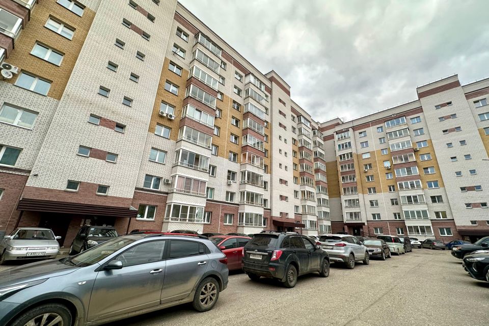 Продаётся 2-комнатная квартира, 60.8 м²