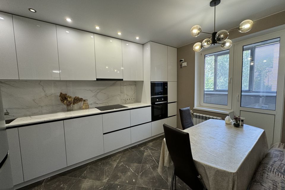 Продаётся 2-комнатная квартира, 70 м²