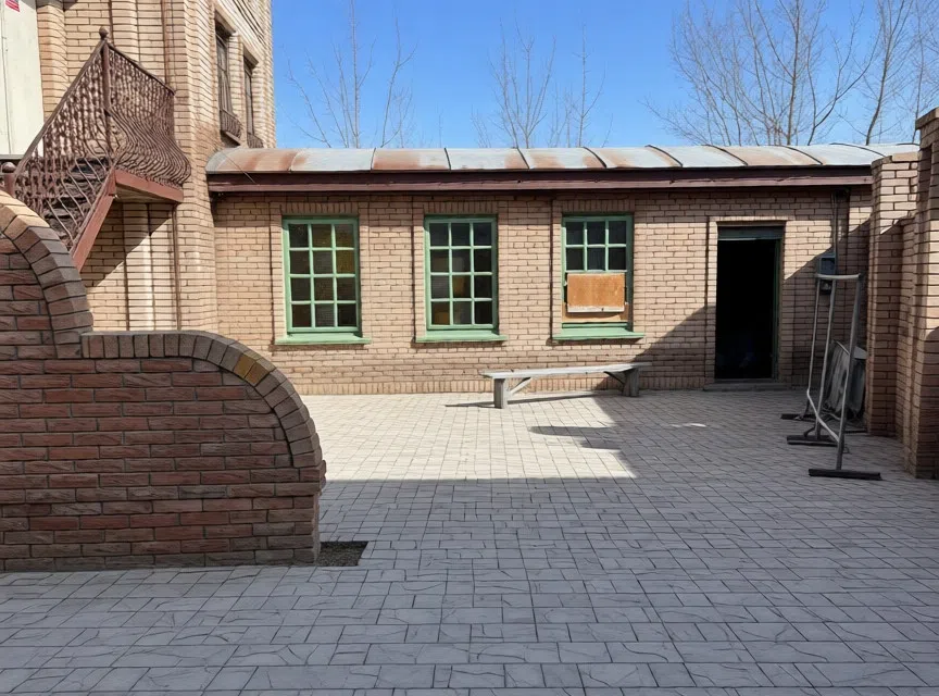 Продаётся 4-этажный дом, 400 м²