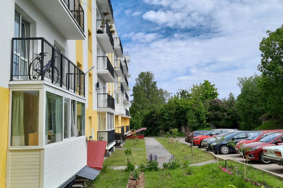 Продаётся 3-комнатная квартира, 105.9 м²
