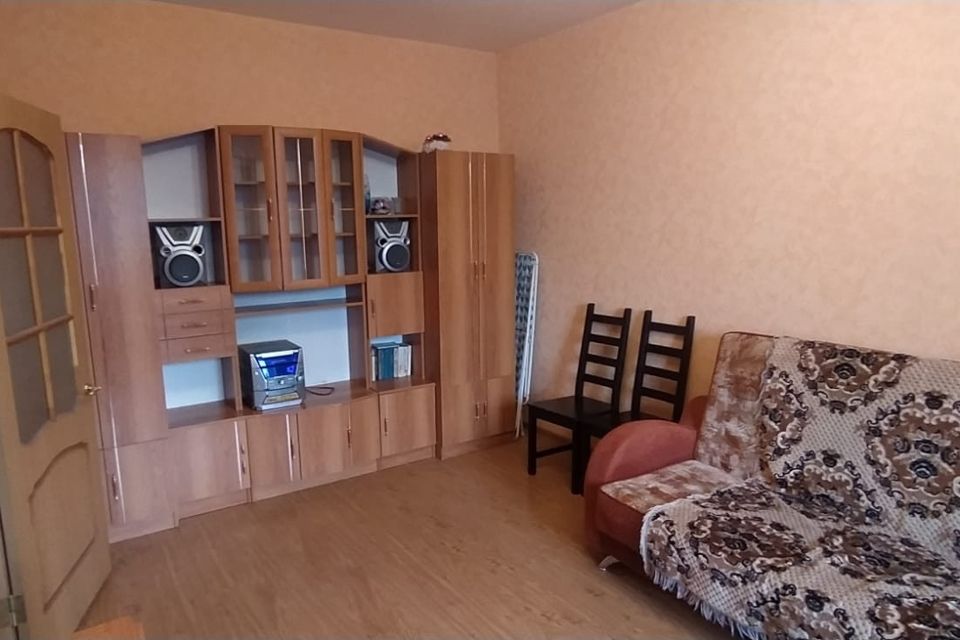Продаётся 1-комнатная квартира, 38 м²