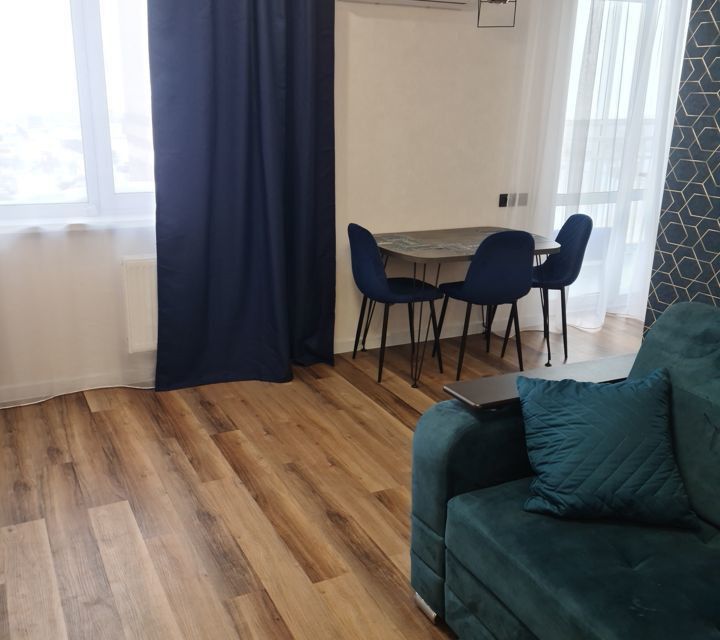 Сдаётся 1-комнатная квартира, 56 м²