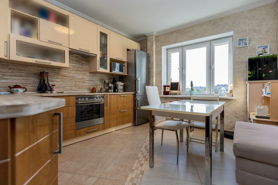 Продаётся 2-комнатная квартира, 68.4 м²