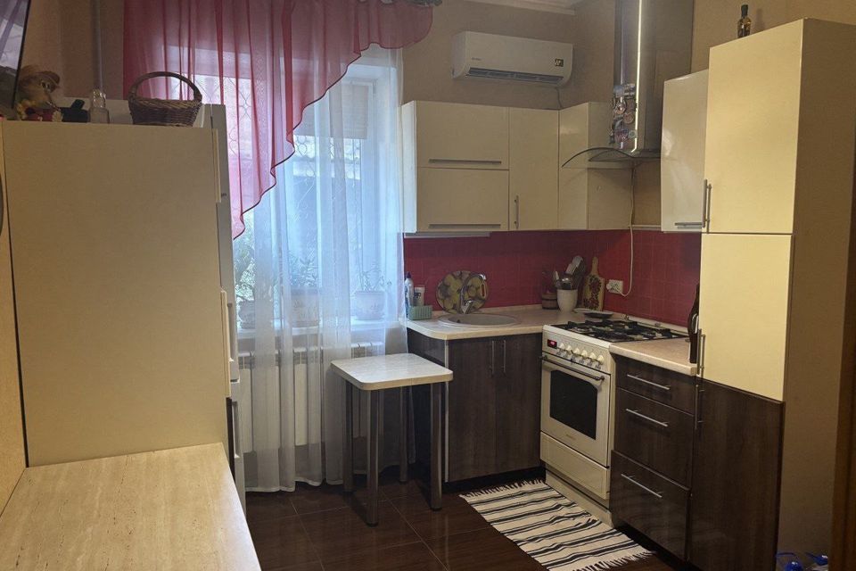 Продаётся 1-комнатная квартира, 37.3 м²