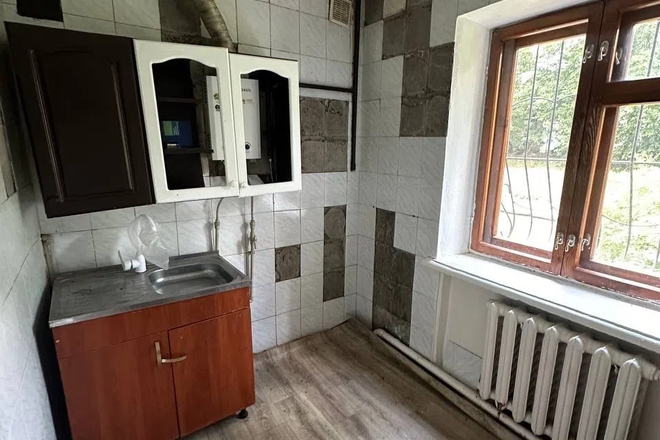 Продаётся 3-комнатная квартира, 56 м²