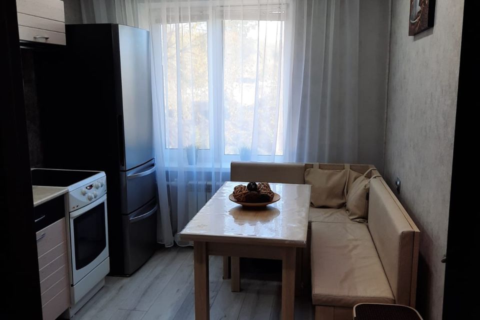 Продаётся 3-комнатная квартира, 64.4 м²