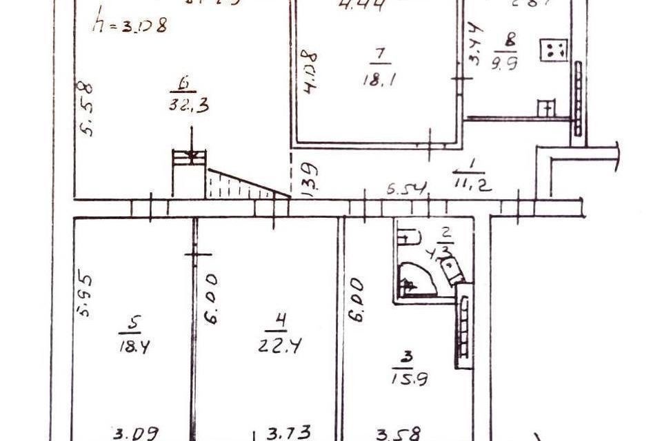 Продаётся 5-комнатная квартира, 240 м²