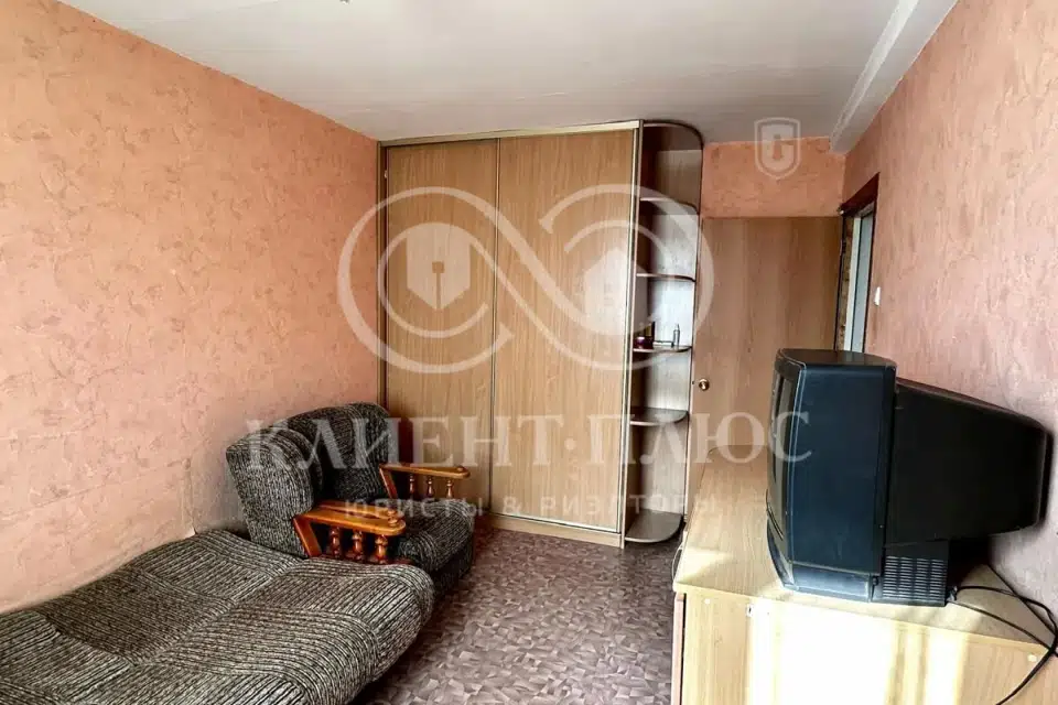 Продаётся 2-комнатная квартира, 42.2 м²