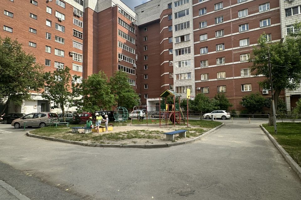 Продаётся 4-комнатная квартира, 115.4 м²