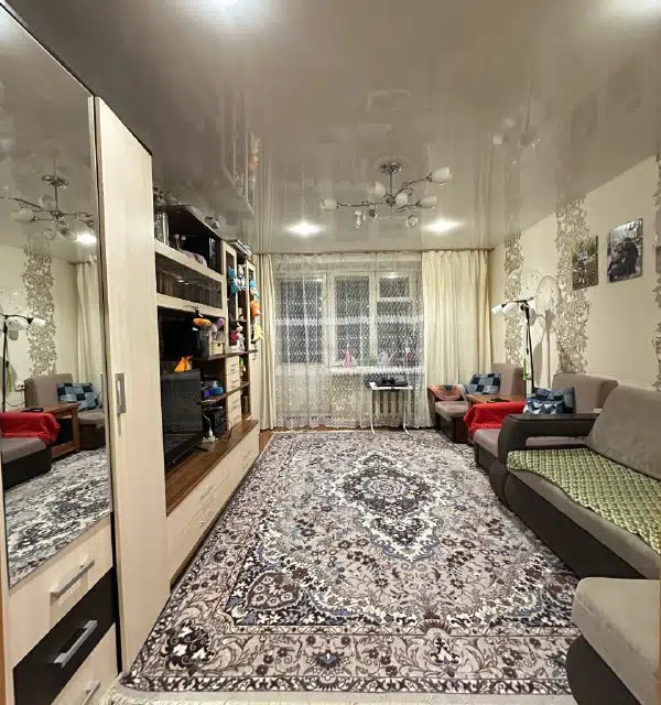 Продаётся 3-комнатная квартира, 59.8 м²