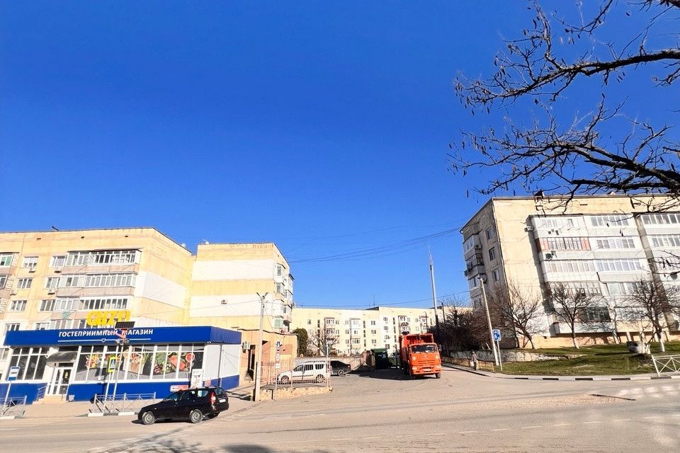 Продаётся 1-комнатная квартира, 37 м²