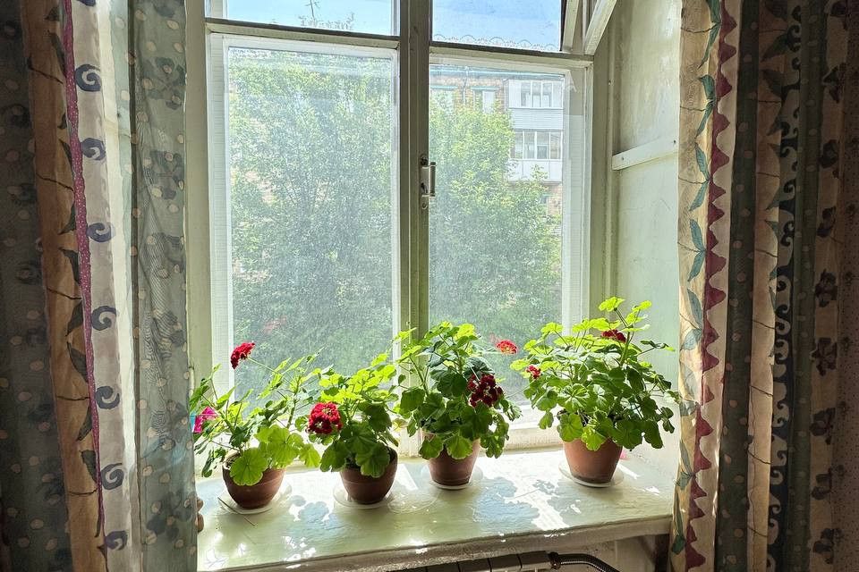 Продаётся 3-комнатная квартира, 56.7 м²