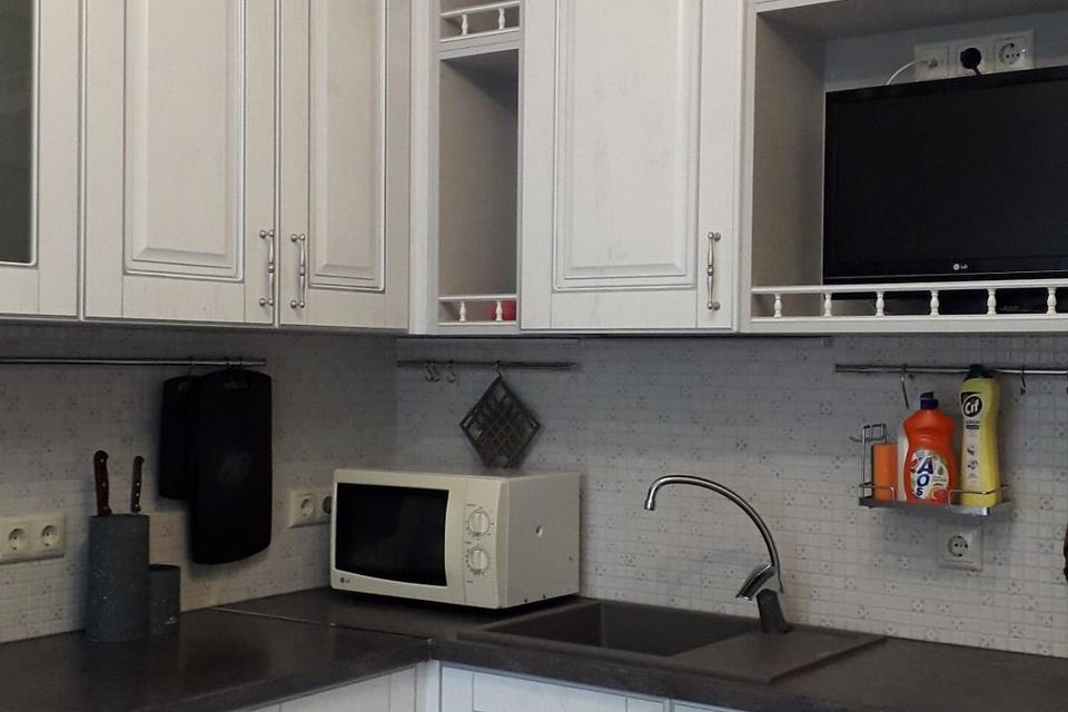 Сдаётся 1-комнатная квартира, 42 м²