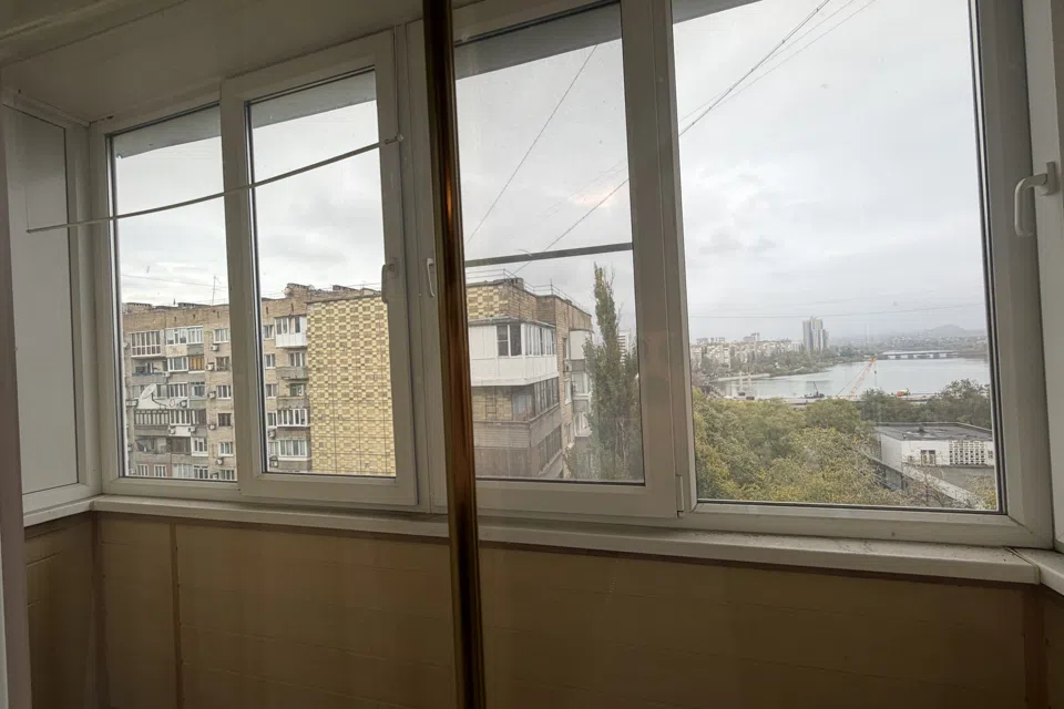 Продаётся 4-комнатная квартира, 129 м²