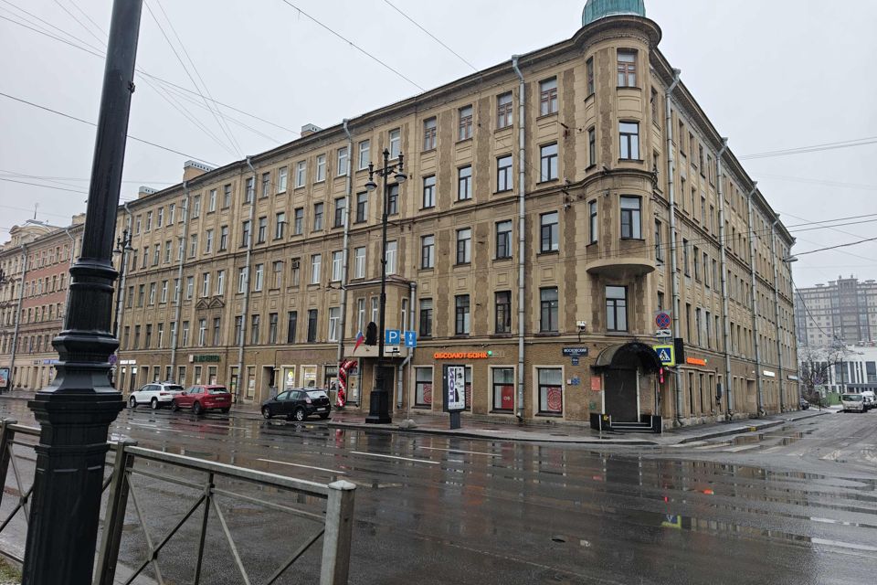 Продаётся 1-комнатная квартира, 47 м²