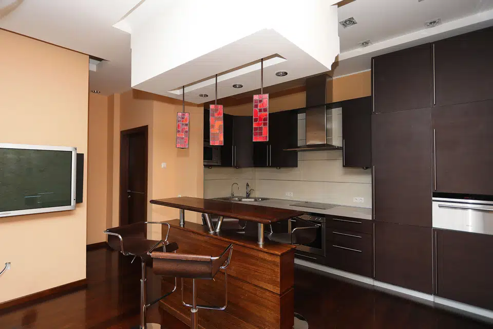 Продаётся 3-комнатная квартира, 106 м²