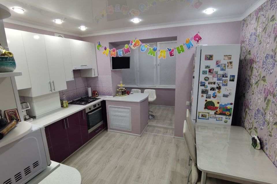 Продаётся 3-комнатная квартира, 70.2 м²