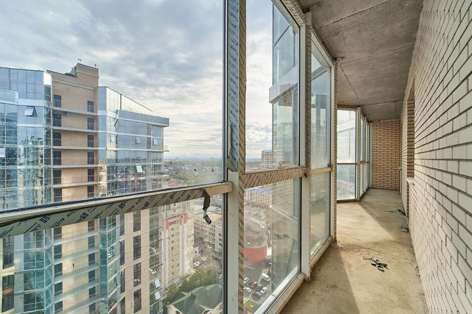 Продаётся 3-комнатная квартира, 123.35 м²
