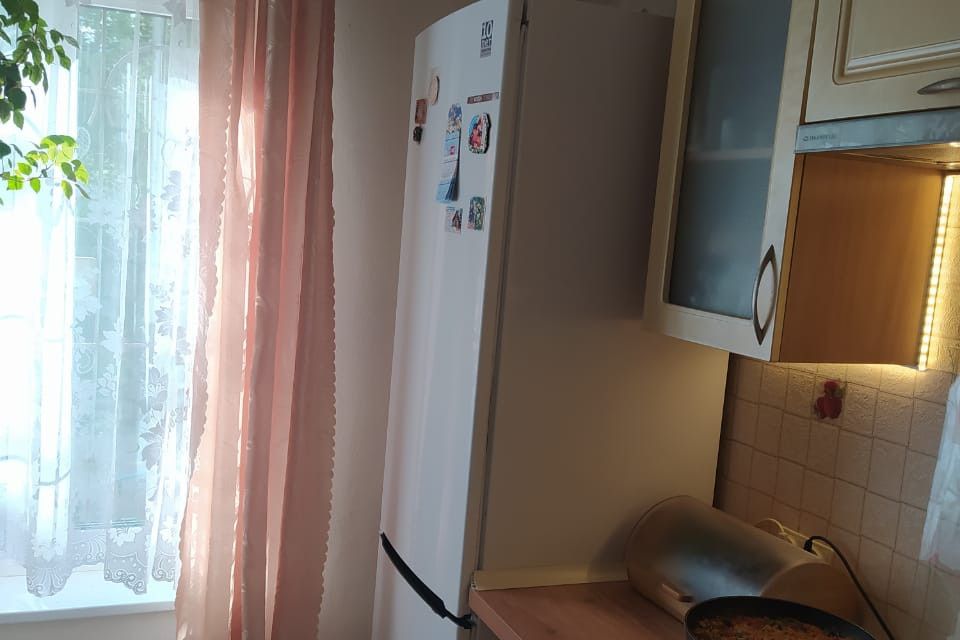 Продаётся 3-комнатная квартира, 60.7 м²