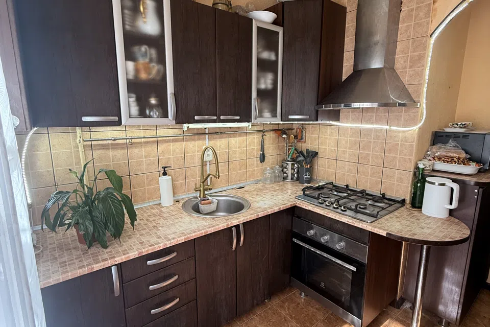Продаётся 4-комнатная квартира, 89.3 м²
