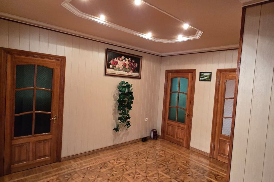 Продаётся 3-этажный дом, 224 м²