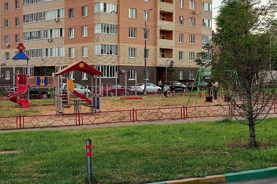 Сдаётся 1-комнатная квартира, 40 м²