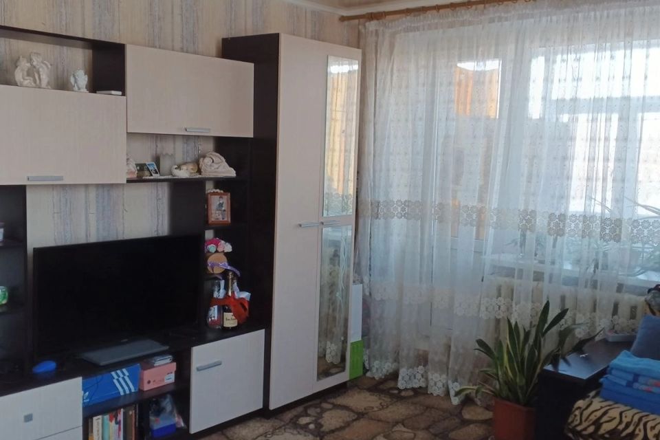 Продаётся 1-комнатная квартира, 37.8 м²